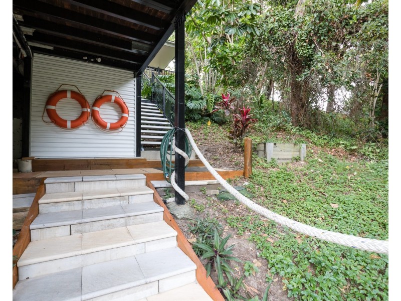 141 Dickson Way, Point Lookout QLD 4183