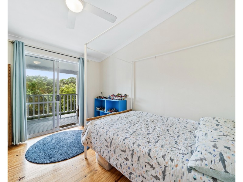 139 Dickson Way, Point Lookout QLD 4183