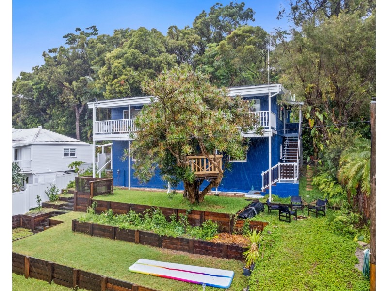139 Dickson Way, Point Lookout QLD 4183