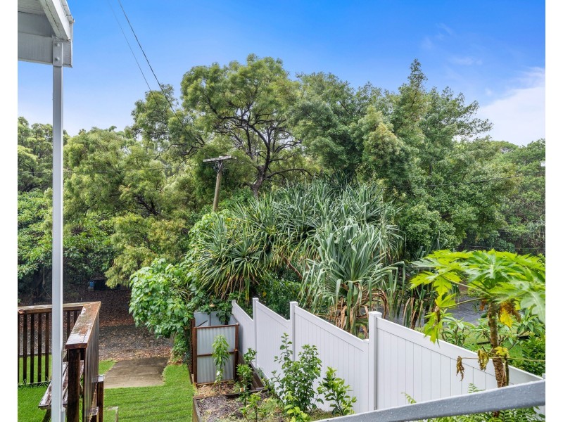 139 Dickson Way, Point Lookout QLD 4183