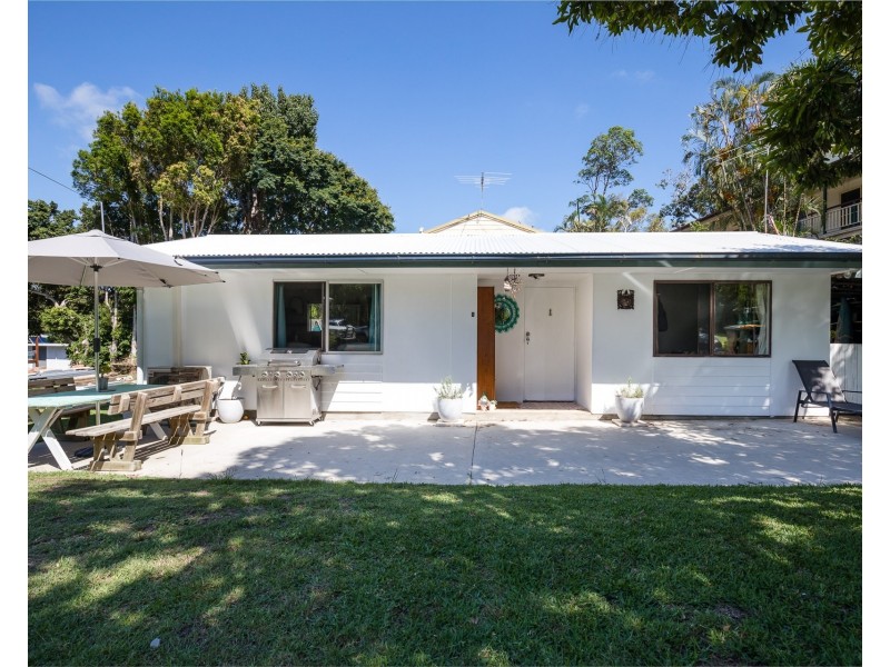 1 Merinda Crescent, Point Lookout QLD 4183