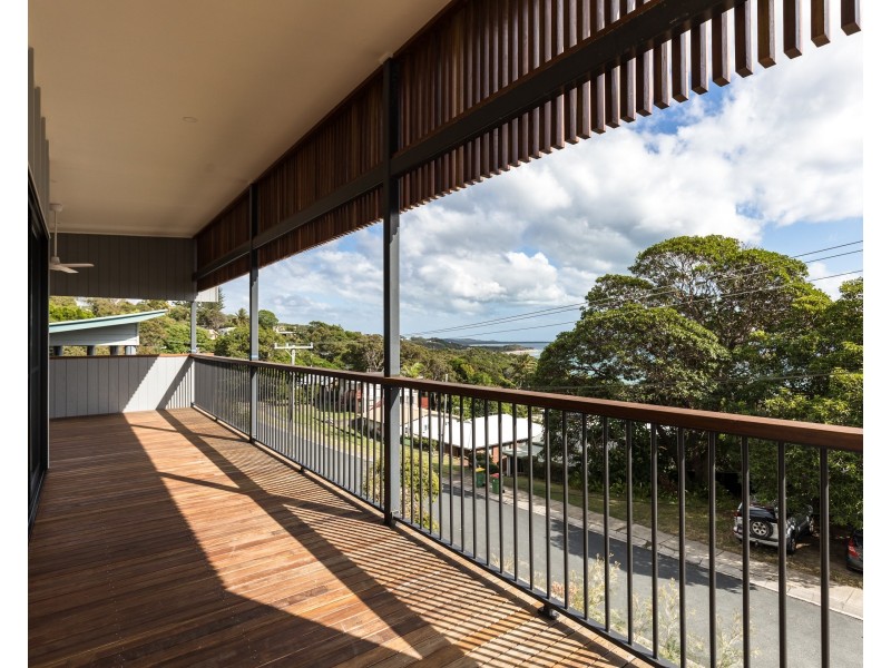 1/12 Gindarra Street, Point Lookout QLD 4183