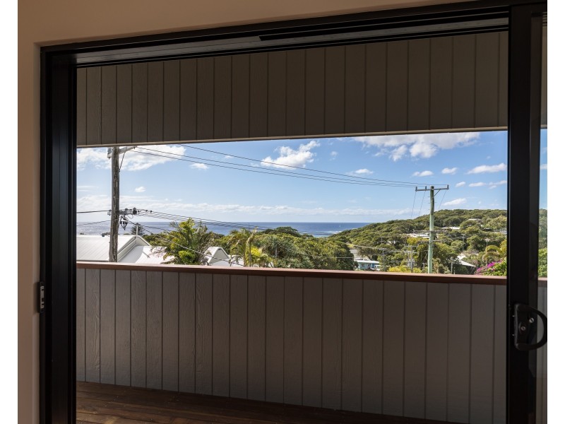 1/12 Gindarra Street, Point Lookout QLD 4183