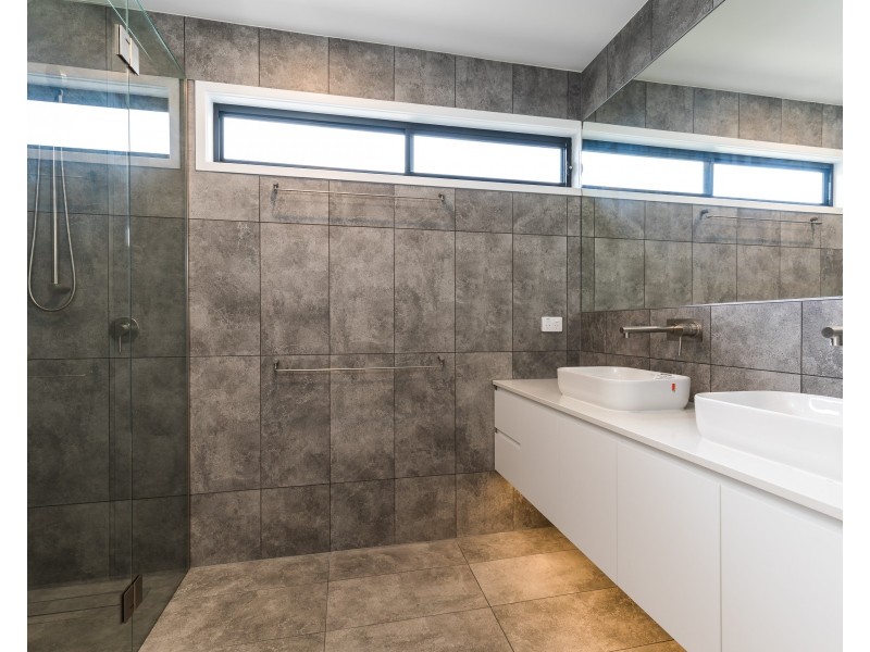 1/12 Gindarra Street, Point Lookout QLD 4183