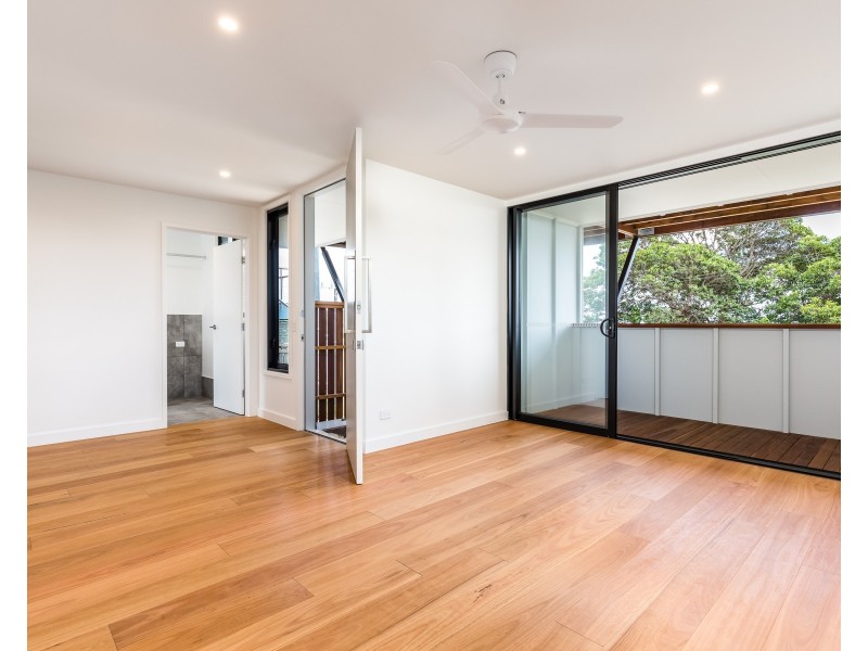 1/12 Gindarra Street, Point Lookout QLD 4183