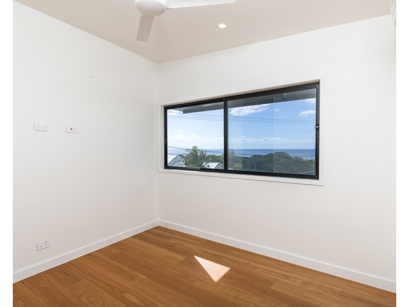 1/12 Gindarra Street, Point Lookout QLD 4183