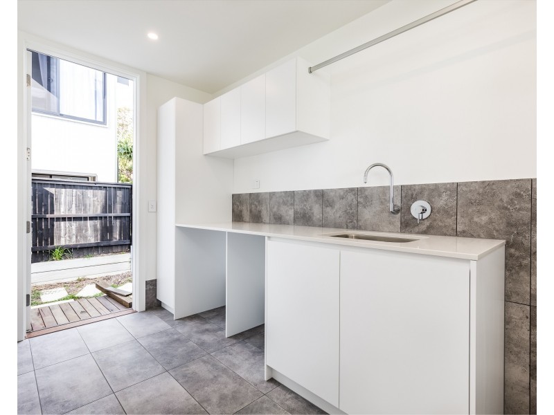 1/12 Gindarra Street, Point Lookout QLD 4183