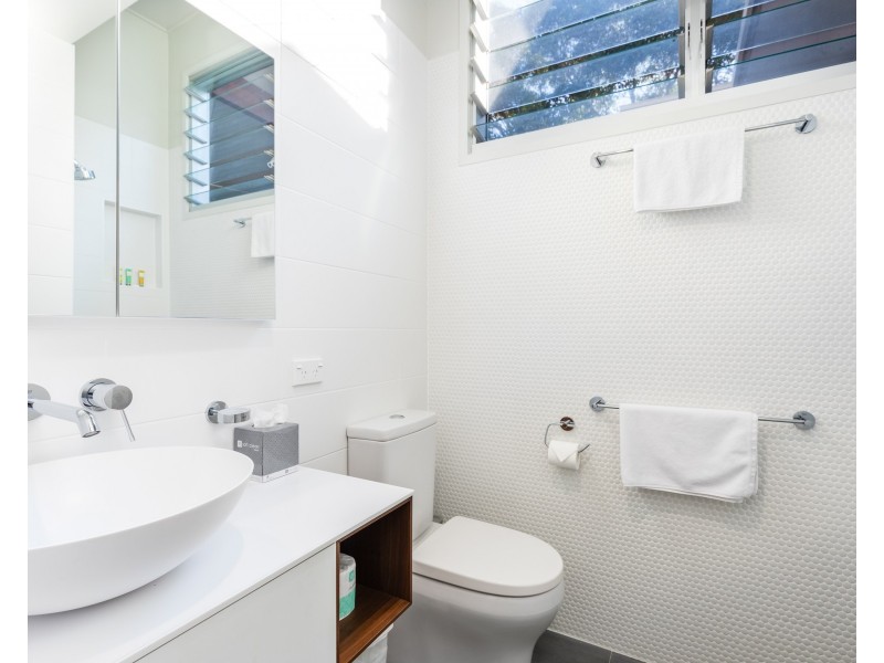 Villa 48/49 Dickson Way, Point Lookout QLD 4183