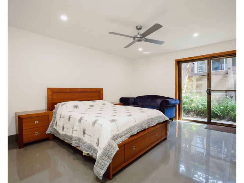 6 Karboora Drive, Point Lookout QLD 4183