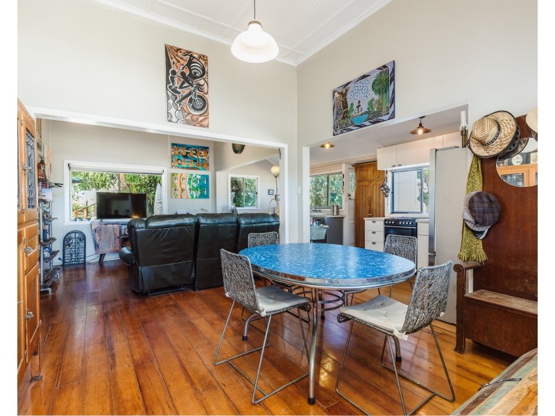 4 Bingle Road, Dunwich QLD 4183