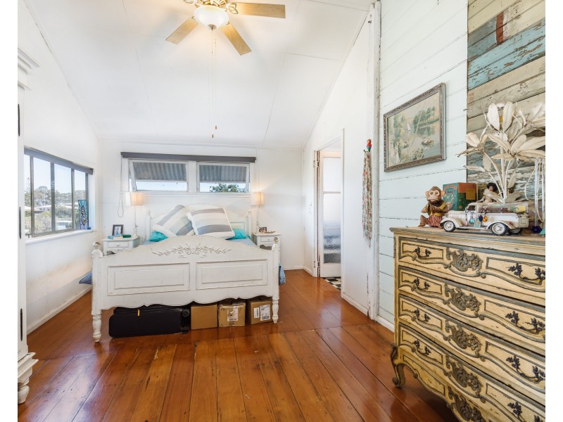 4 Bingle Road, Dunwich QLD 4183