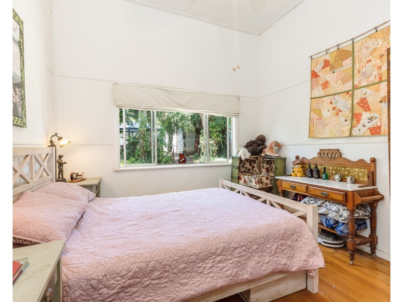 4 Bingle Road, Dunwich QLD 4183