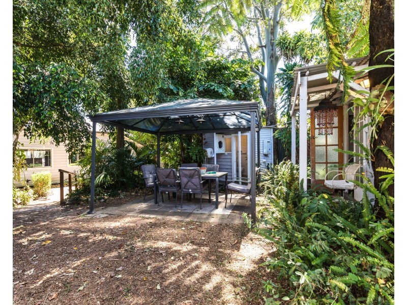 4 Bingle Road, Dunwich QLD 4183