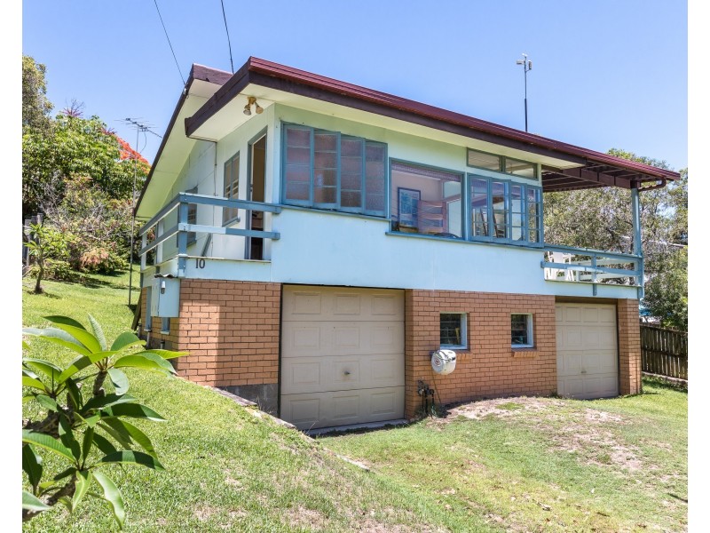 10 Booran Street, Point Lookout QLD 4183