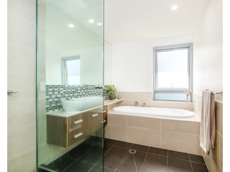 15/158-172 Dickson Way, Point Lookout QLD 4183