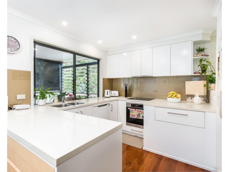 2/36 George Nothling Drive, Point Lookout QLD 4183