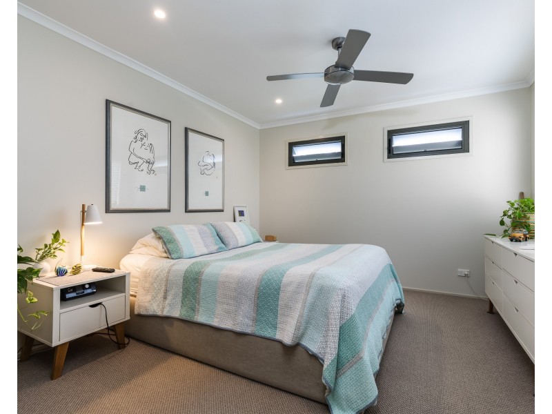 2/36 George Nothling Drive, Point Lookout QLD 4183