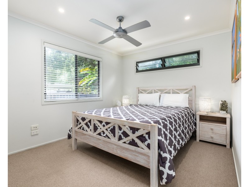 2/36 George Nothling Drive, Point Lookout QLD 4183