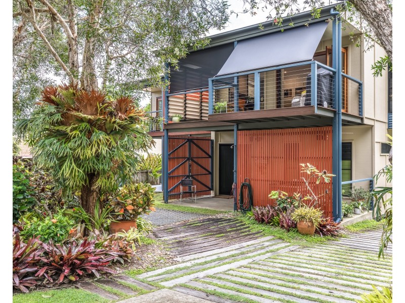 2/36 George Nothling Drive, Point Lookout QLD 4183