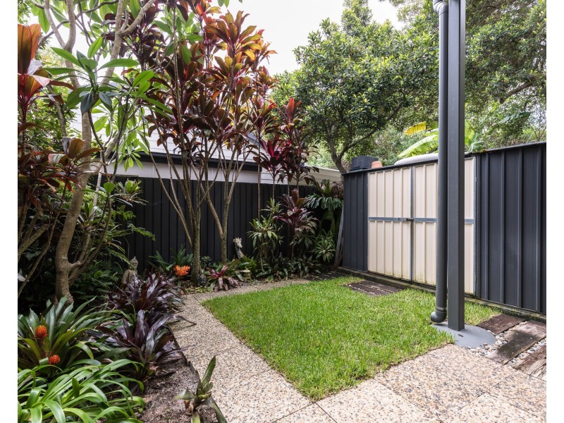 2/36 George Nothling Drive, Point Lookout QLD 4183