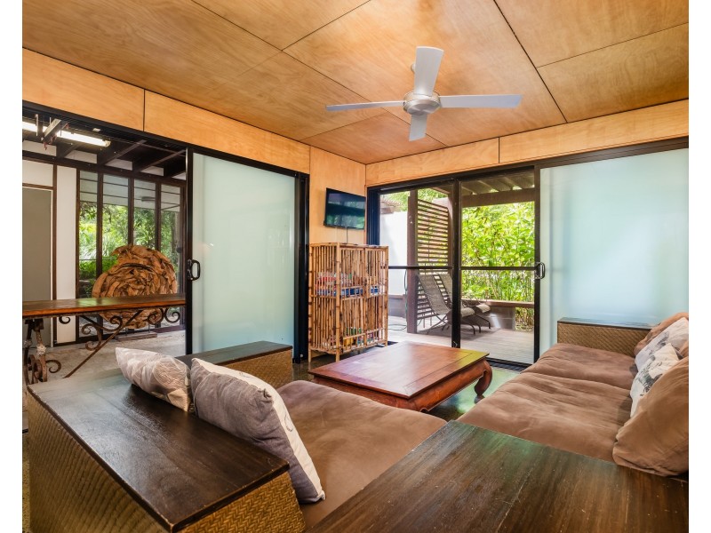 1/43 Bigoon Road, Point Lookout QLD 4183