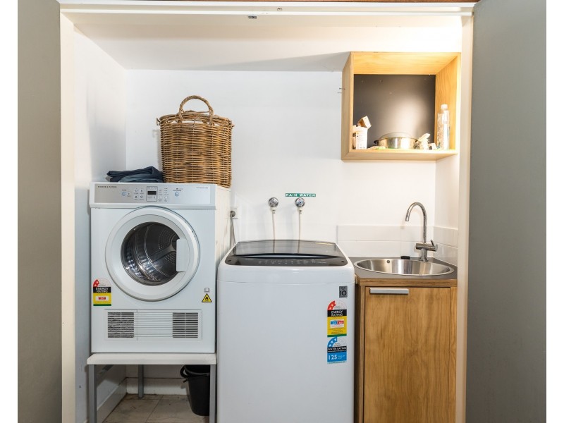 1/43 Bigoon Road, Point Lookout QLD 4183