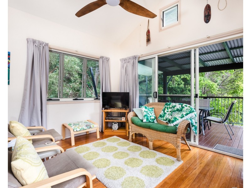 3/120 Tramican Street, Point Lookout QLD 4183