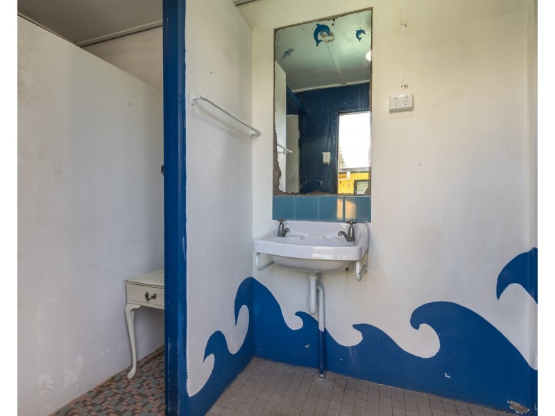 3 Mooloomba Road, Point Lookout QLD 4183
