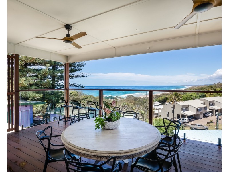 3 Mooloomba Road, Point Lookout QLD 4183