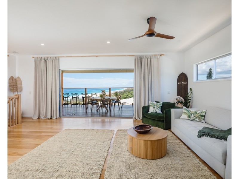 3 Mooloomba Road, Point Lookout QLD 4183