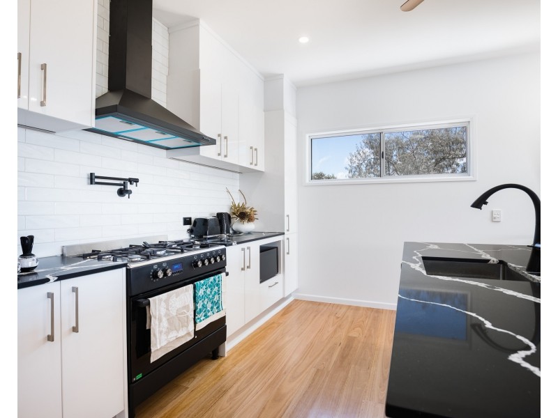 3 Mooloomba Road, Point Lookout QLD 4183