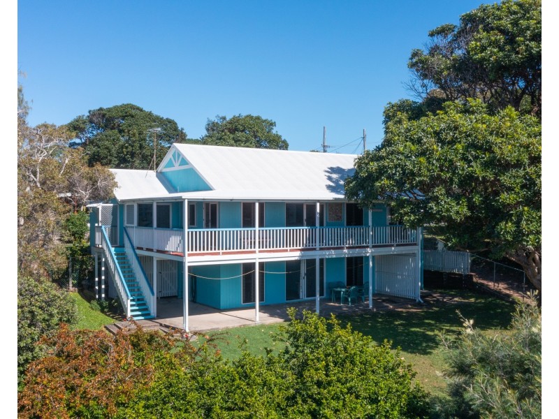 9 Prosperity Street, Point Lookout QLD 4183