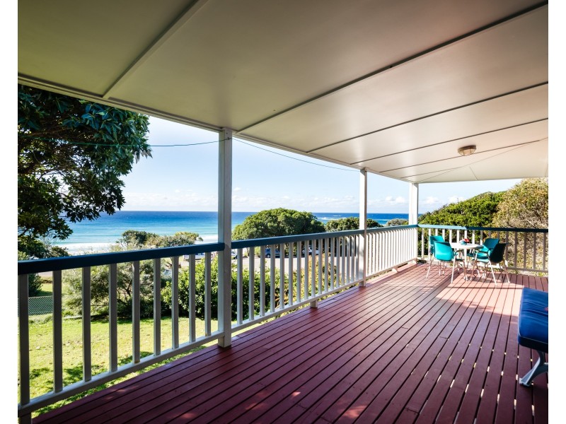 9 Prosperity Street, Point Lookout QLD 4183