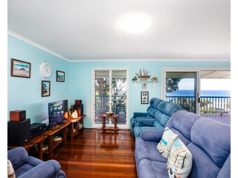 9 Prosperity Street, Point Lookout QLD 4183