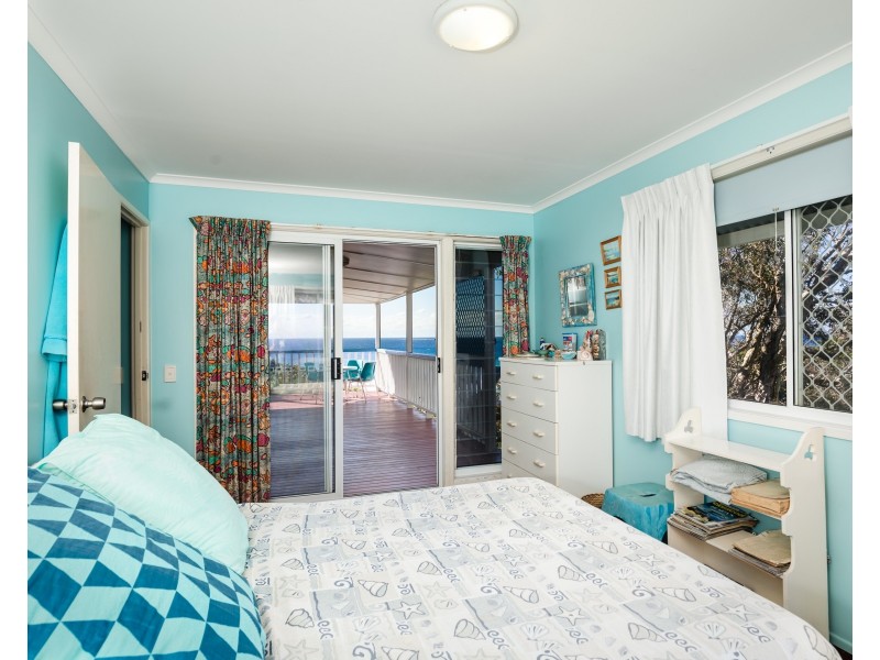 9 Prosperity Street, Point Lookout QLD 4183