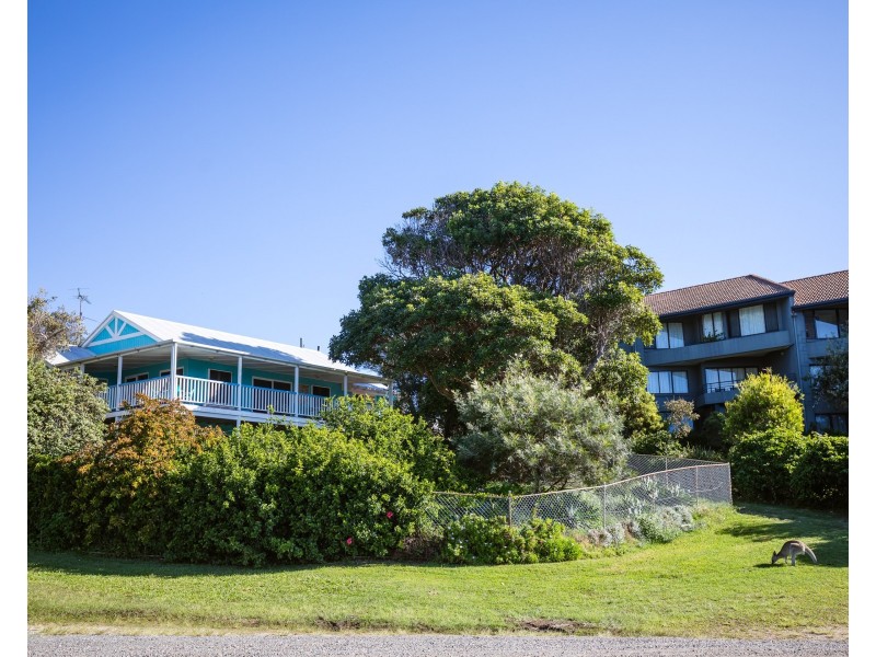 9 Prosperity Street, Point Lookout QLD 4183