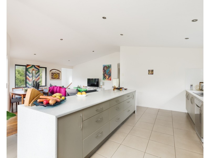 2/12 Bimba Street, Point Lookout QLD 4183