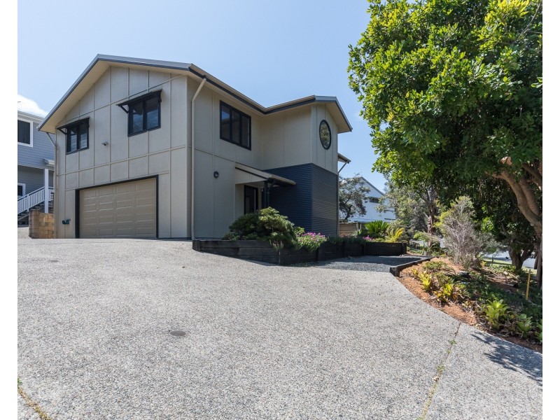 2/12 Bimba Street, Point Lookout QLD 4183