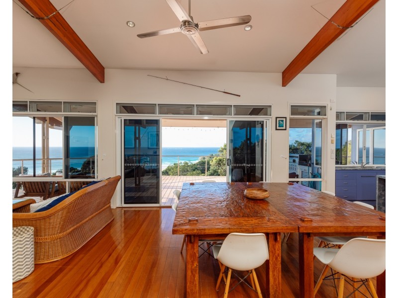 13 Yarrong Road, Point Lookout QLD 4183