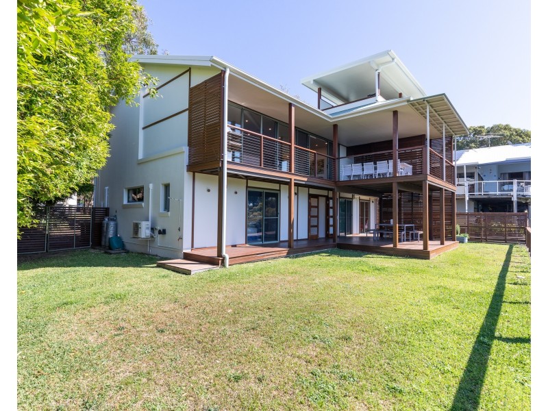 31 Tramican Street, Point Lookout QLD 4183