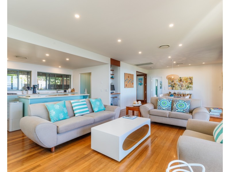 31 Tramican Street, Point Lookout QLD 4183