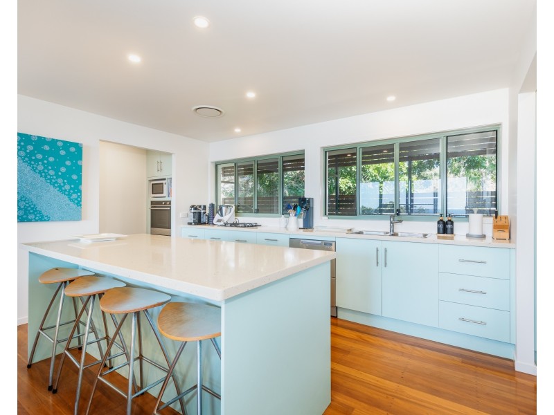 31 Tramican Street, Point Lookout QLD 4183