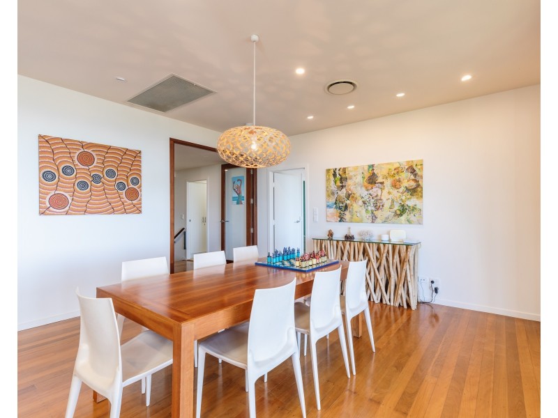 31 Tramican Street, Point Lookout QLD 4183
