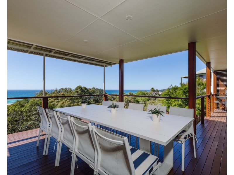 31 Tramican Street, Point Lookout QLD 4183