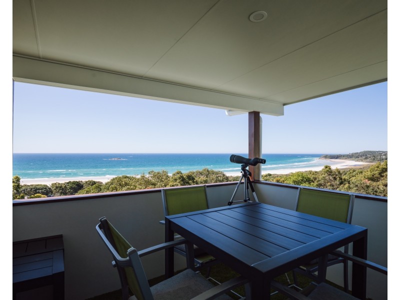 31 Tramican Street, Point Lookout QLD 4183