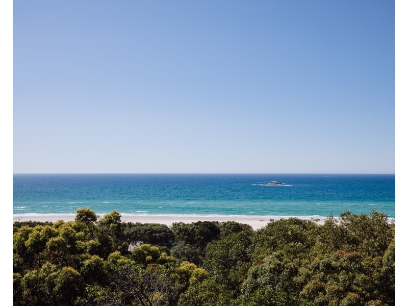 31 Tramican Street, Point Lookout QLD 4183