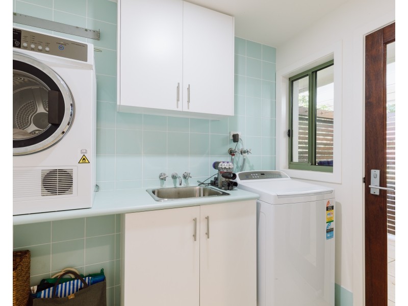 31 Tramican Street, Point Lookout QLD 4183