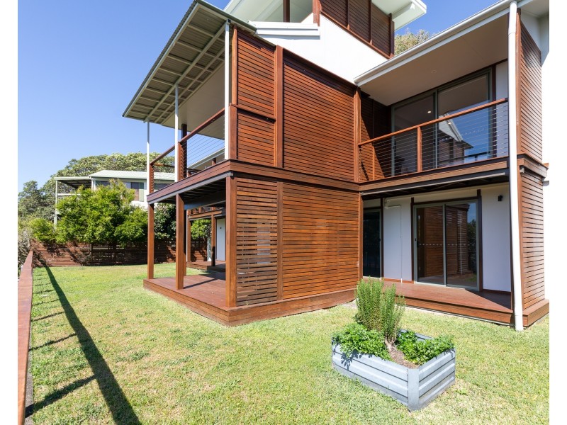 31 Tramican Street, Point Lookout QLD 4183