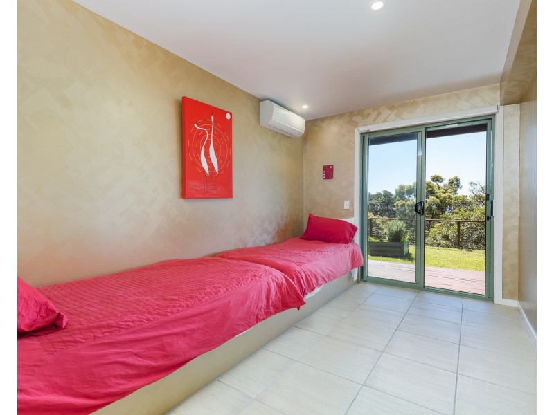 31 Tramican Street, Point Lookout QLD 4183