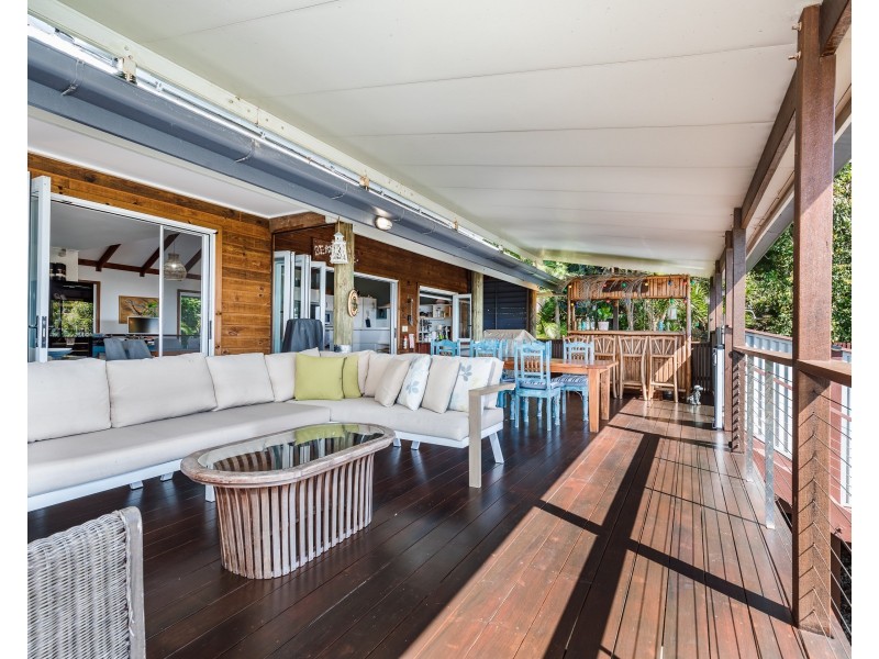 41 Cumming Parade, Point Lookout QLD 4183